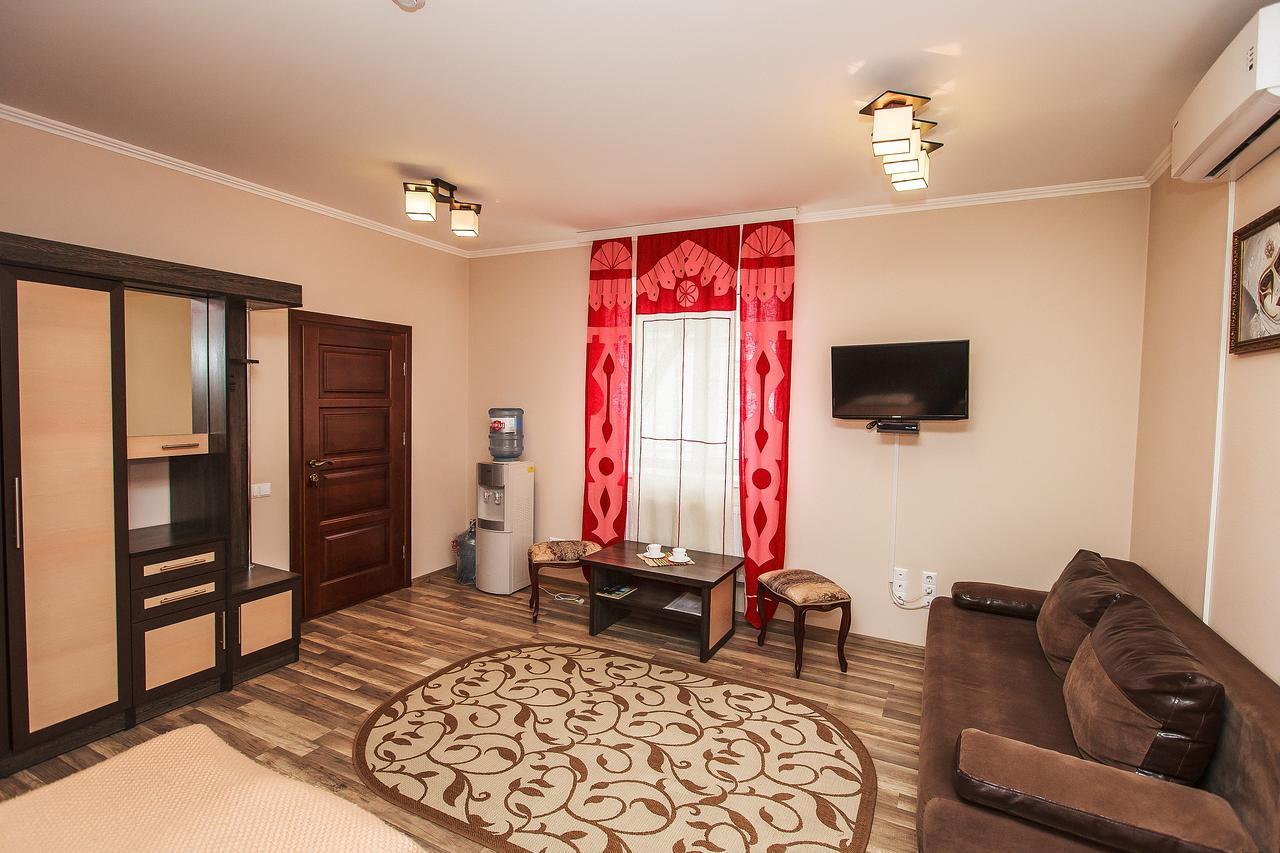 Slavyanskaya Hata Hotel บารานาวิชชี ภายนอก รูปภาพ