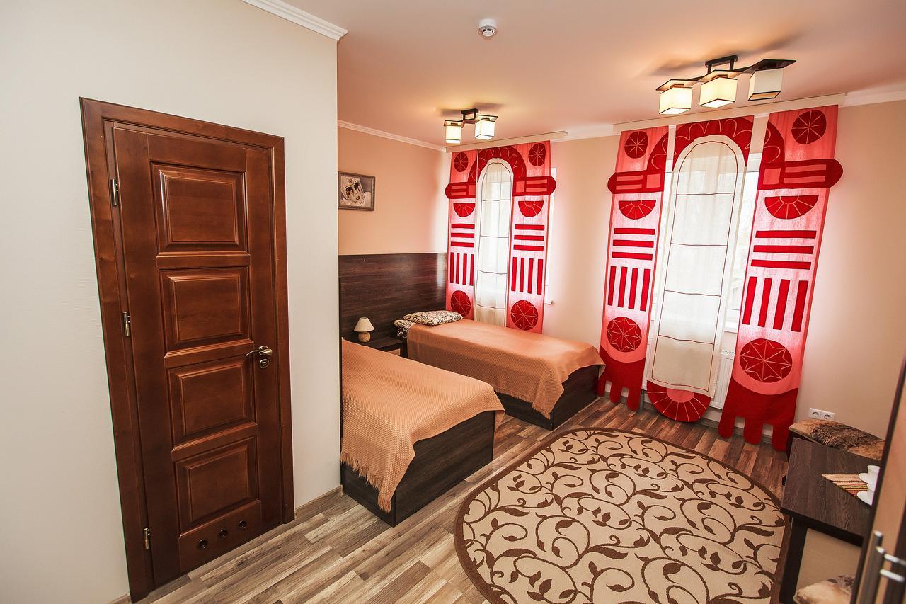 Slavyanskaya Hata Hotel บารานาวิชชี ภายนอก รูปภาพ