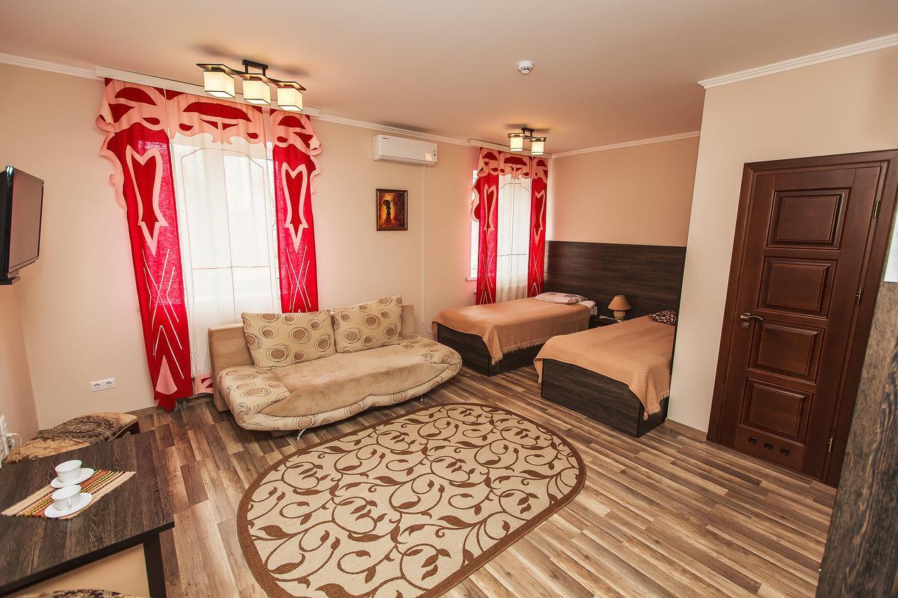 Slavyanskaya Hata Hotel บารานาวิชชี ภายนอก รูปภาพ